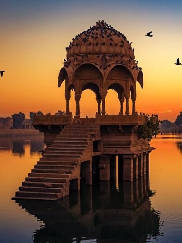 11 Tourist Places to Visit in Rajasthan