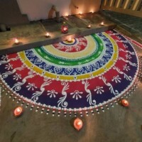 હાલ્ફ રાઉન્ડ રંગોળી 5