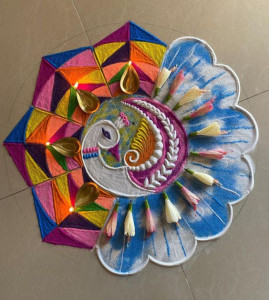 મોર ની રંગોળી વાળી ડિઝાઇન 35